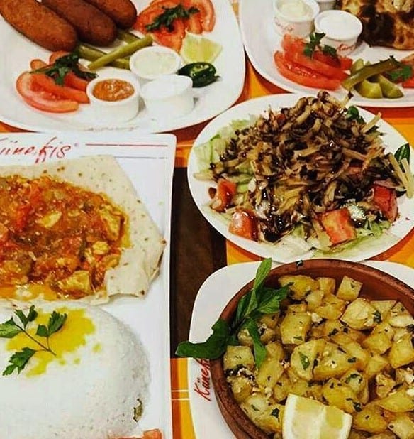 المطعم التركي كونيفيس الرياض