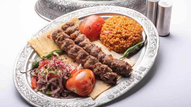 مطعم قولو اغلو في الرياض (الاسعار +المنيو +الموقع)